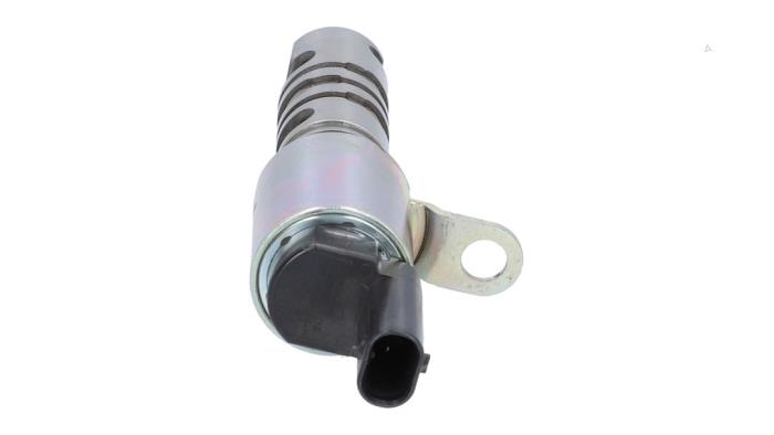Begagnade Kamaxelsensor Volkswagen Passat Variant (3G5) 1.4 TSI GTE 16V Pris € 25,00 Marginaltabell erbjuds av Automaterialen Ronald Morien B.V.