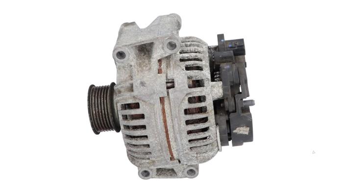 Gebrauchte Dynamo Volkswagen Scirocco (137/13AD) 2.0 TSI 16V Preis € 35,00 Margenregelung angeboten von Automaterialen Ronald Morien B.V.