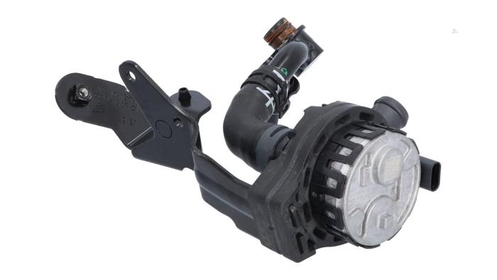 Begagnade Extra vattenpump Volkswagen Transporter/Caravelle T6 2.0 TDI 204 4Motion Pris € 48,99 Inklusive moms erbjuds av Automaterialen Ronald Morien B.V.