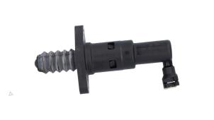 Used Clutch master cylinder Volkswagen Golf VII (AUA) 1.4 TSI 16V Price € 34,99 Inclusive VAT offered by Automaterialen Ronald Morien B.V.