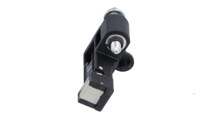 Begagnade Vevaxelsensor Peugeot 3008 II (M4/MC/MJ/MR) 1.6 e-THP 165 16V Pris € 20,00 Inklusive moms erbjuds av Automaterialen Ronald Morien B.V.