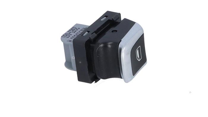 Usados Interruptor de ventanilla eléctrica Audi Q3 (8UB/8UG) 2.0 TDI 16V 184 Quattro Precio € 9,99 IVA incluido ofrecido por Automaterialen Ronald Morien B.V.