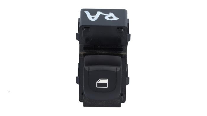 Usados Interruptor de ventanilla eléctrica Kia Picanto (JA) 1.0 DPi 12V Precio € 15,00 Norma de margen ofrecido por Automaterialen Ronald Morien B.V.