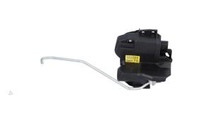 Used Front door lock mechanism 4-door, right Kia Picanto (JA) 1.0 DPi 12V Price € 45,00 Margin scheme offered by Automaterialen Ronald Morien B.V.
