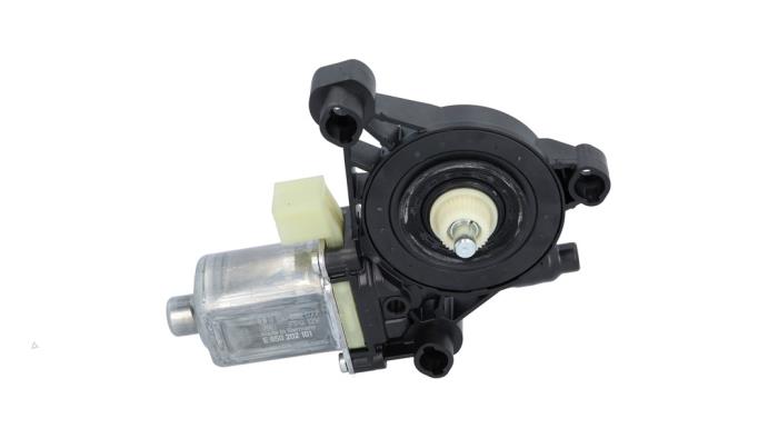 Usados Motor de ventanilla de puerta Audi S3 Limousine (GYL) 2.0 T FSI 16V Precio € 14,99 IVA incluido ofrecido por Automaterialen Ronald Morien B.V.