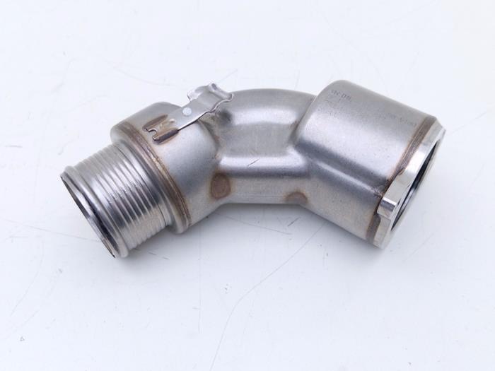 Usagé Tube intercooler Audi A4 Avant (B9) 2.0 TDI 16V Prix € 34,99 Prix TTC proposé par Automaterialen Ronald Morien B.V.