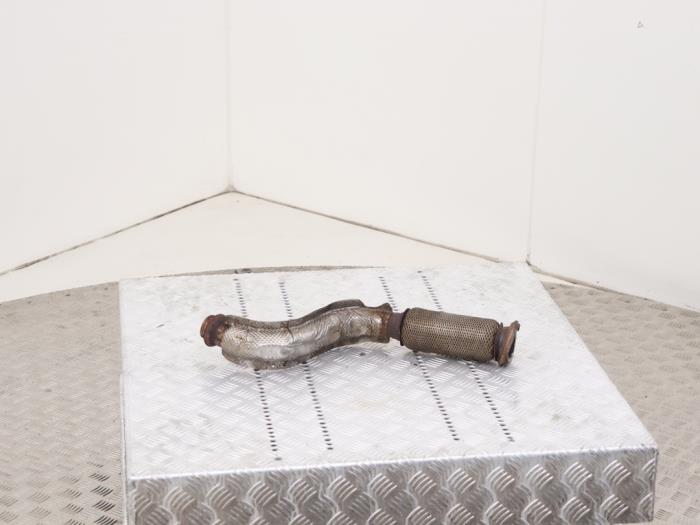 Used Exhaust front section Opel Combo Cargo 1.6 CDTI 100 Price € 35,00 Margin scheme offered by Automaterialen Ronald Morien B.V.