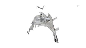 Usagé Bouclier thermique échappement Dacia Duster (SR) 1.3 TCE 150 16V Prix € 40,00 Prix TTC proposé par Automaterialen Ronald Morien B.V.