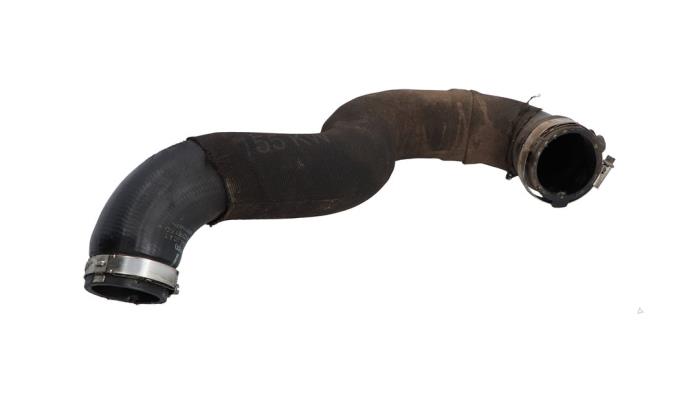 Gebrauchte Intercooler Rohr Audi A4 Quattro (B8) 2.0 TFSI 16V Preis € 30,00 Margenregelung angeboten von Automaterialen Ronald Morien B.V.