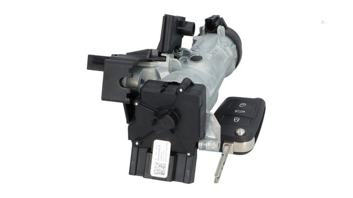 Ignition lock + key from a Seat Ibiza V (KJB) 1.0 MPI 12V 2019