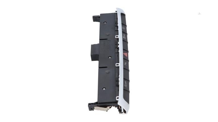 Usados Interruptor Audi A3 Sportback (8VA/8VF) 1.8 TFSI 16V Precio € 45,00 Norma de margen ofrecido por Automaterialen Ronald Morien B.V.