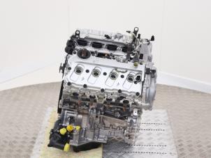 Engine from a Audi Q7 (4LB) 4.2 FSI V8 32V 2014