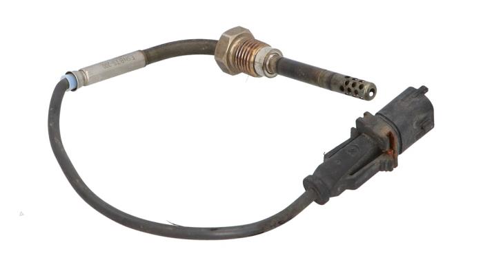 Lambda probe from a Opel Insignia Country Tourer 2.0 CDTI 16V 130 ecoFLEX 2011