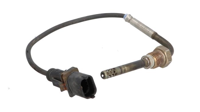 Lambda probe from a Opel Insignia Country Tourer 2.0 CDTI 16V 130 ecoFLEX 2011
