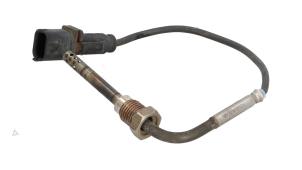 Lambda probe from a Opel Insignia Country Tourer 2.0 CDTI 16V 130 ecoFLEX 2011
