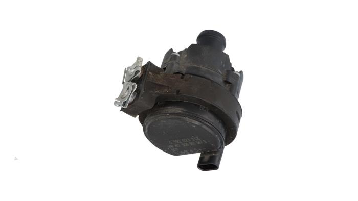 Begagnade Extra vattenpump Volkswagen Up! (121) e-Up! Pris € 25,00 Inklusive moms erbjuds av Automaterialen Ronald Morien B.V.