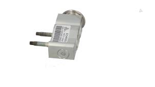 Usados Válvula de expansión aire acondicionado Peugeot 308 SW (L4/L9/LC/LJ/LR) 1.6 BlueHDi 120 Precio € 35,00 Norma de margen ofrecido por Automaterialen Ronald Morien B.V.