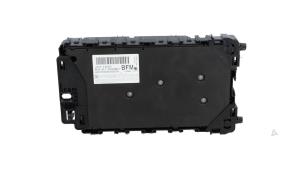 Usados Caja de fusibles Ford Mondeo V Wagon 2.0 Hybrid 16V Precio € 125,00 Norma de margen ofrecido por Automaterialen Ronald Morien B.V.