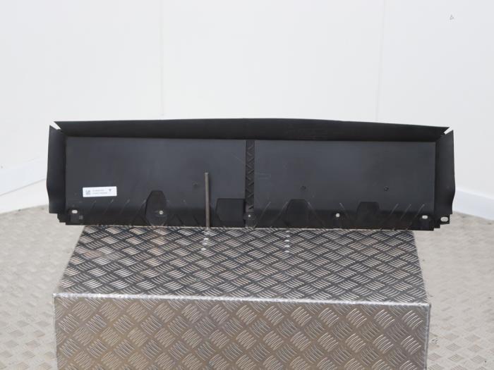 Begagnade Luftfilter Tesla Model Y (5YJY) EV 4x4 Pris € 45,00 Inklusive moms erbjuds av Automaterialen Ronald Morien B.V.