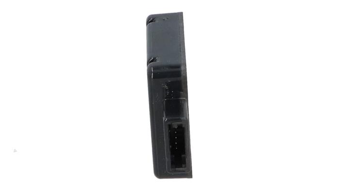 Używane Antena GPS Ford Transit Connect (PJ2) 1.5 TDCi ECOnetic Cena € 15,00 Procedura marży oferowane przez Automaterialen Ronald Morien B.V.