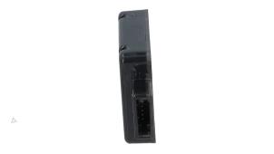 Używane Antena GPS Ford Transit Connect (PJ2) 1.5 TDCi ECOnetic Cena € 29,00 Procedura marży oferowane przez Automaterialen Ronald Morien B.V.