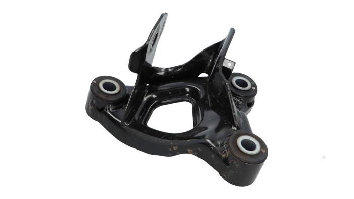 Usagé Support moteur Tesla Model Y (5YJY) EV 4x4 Prix € 24,20 Prix TTC proposé par Automaterialen Ronald Morien B.V.