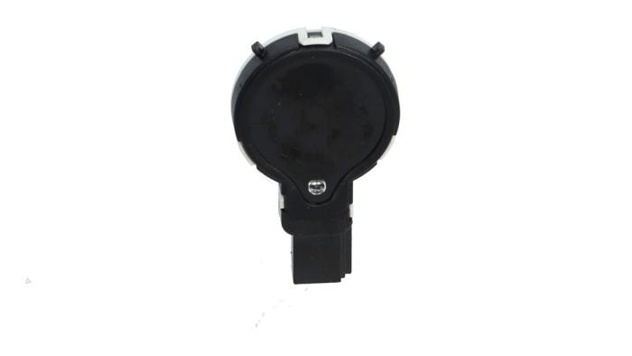 Begagnade Regnsensor Ford Focus 3 1.5 EcoBoost 16V 150 Pris € 25,00 Marginaltabell erbjuds av Automaterialen Ronald Morien B.V.