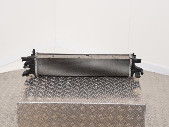 Usagé Radiateur Ford Focus 3 1.5 EcoBoost 16V 150 Prix € 60,00 Règlement à la marge proposé par Automaterialen Ronald Morien B.V.