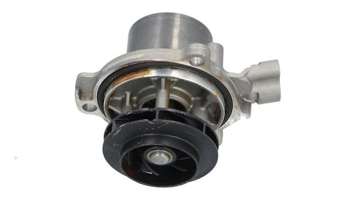 Usagé Pompe à eau Volkswagen Transporter/Caravelle T6 2.0 TDI 150 Prix € 66,55 Prix TTC proposé par Automaterialen Ronald Morien B.V.