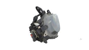 Usados Luz antiniebla derecha delante Opel Zafira Tourer (P12) 2.0 CDTI 16V 130 Ecotec Precio € 14,99 IVA incluido ofrecido por Automaterialen Ronald Morien B.V.