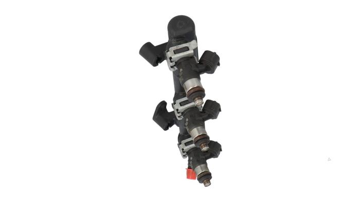 Gebrauchte Kraftstoffverteiler Volkswagen Up! (121) 1.0 12V 60 Preis € 35,00 Margenregelung angeboten von Automaterialen Ronald Morien B.V.