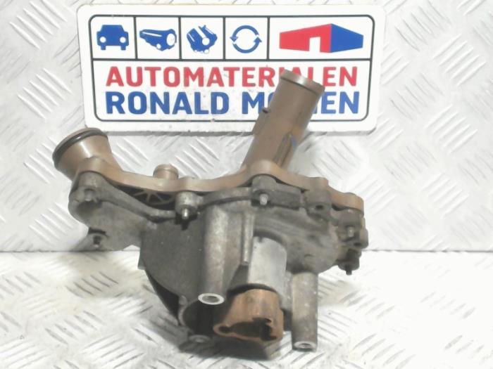 Używane Pompa wodna Ford Transit 2.2 TDCi 16V Cena € 34,95 Procedura marży oferowane przez Automaterialen Ronald Morien B.V.