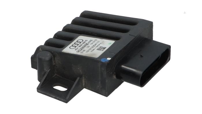 Usagé Module pompe carburant Audi RS 6 Avant (C7) 4.0 V8 TFSI 32V Prix € 48,00 Règlement à la marge proposé par Automaterialen Ronald Morien B.V.