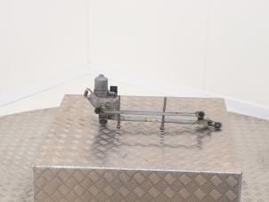 Begagnade Torkarmotor + mekanism Audi R8 Spyder (427/429) 5.2 V10 40V FSI Quattro Pris € 144,99 Inklusive moms erbjuds av Automaterialen Ronald Morien B.V.