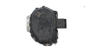 Usados Cuerpo de válvula de mariposa Peugeot 3008 I (0U/HU) 1.6 BlueHDi 120 Precio € 35,00 Norma de margen ofrecido por Automaterialen Ronald Morien B.V.