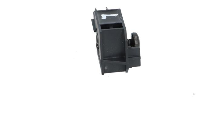 Gebrauchte Airbag Sensor Opel Astra K 1.0 Turbo 12V Preis € 15,00 Margenregelung angeboten von Automaterialen Ronald Morien B.V.