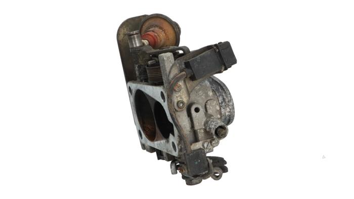Usagé Boitier papillon Volkswagen Corrado 1.8 16V Prix € 75,00 Règlement à la marge proposé par Automaterialen Ronald Morien B.V.