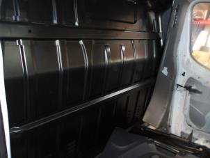 Usagé Cloison cabine Opel Movano 2.3 CDTi 16V FWD Prix € 356,95 Prix TTC proposé par Automaterialen Ronald Morien B.V.