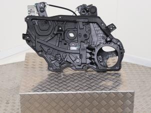 Gebrauchte Fenstermechanik 4-türig links vorne Tesla Model Y (5YJY) EV 4x4 Preis € 48,99 Mit Mehrwertsteuer angeboten von Automaterialen Ronald Morien B.V.