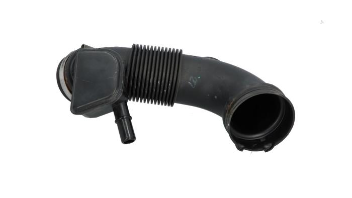 Air intake hose from a Opel Astra K Sports Tourer 1.4 16V 2018