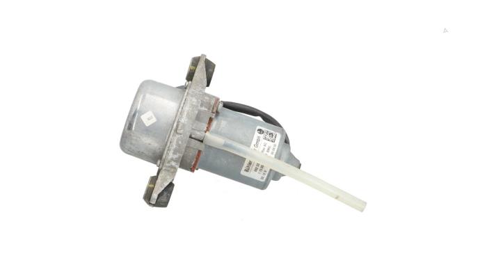 Usagé Servo frein Renault Clio IV (5R) 1.6 Turbo 16V RS 200 EDC Prix € 119,00 Règlement à la marge proposé par Automaterialen Ronald Morien B.V.