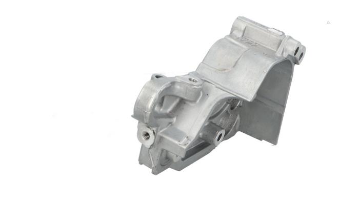 Used Alternator upper bracket Volkswagen Crafter (SY) 2.0 TDI RWD Price € 66,55 Inclusive VAT offered by Automaterialen Ronald Morien B.V.