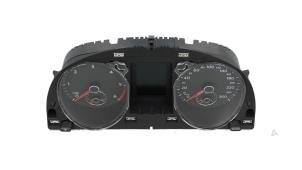 Gebrauchte Instrumentenbrett Volkswagen Passat Variant (3C5) 1.6 TDI 16V Bluemotion Preis € 145,00 Margenregelung angeboten von Automaterialen Ronald Morien B.V.