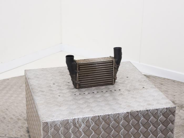 Usados Intercooler Audi A4 (B5) 1.9 TDI Quattro Precio € 25,00 Norma de margen ofrecido por Automaterialen Ronald Morien B.V.