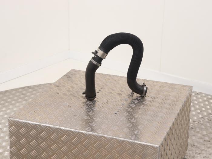 Gebrauchte Intercooler Rohr Opel Astra L (F3/FB/FM/FP) 1.6 Plug-in Hybrid Turbo 16V Preis € 48,99 Mit Mehrwertsteuer angeboten von Automaterialen Ronald Morien B.V.