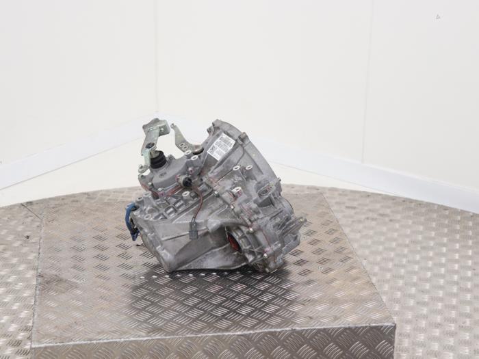 Getriebe van een Mitsubishi Space Star (A0) 1.2 12V 2021