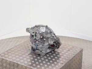 Getriebe van een Mitsubishi Space Star (A0) 1.2 12V 2021