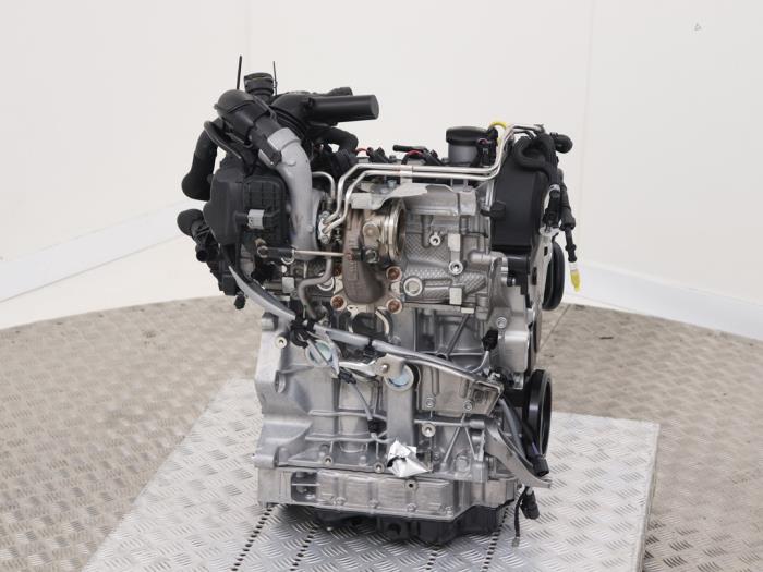 Motor van een Volkswagen Golf VIII (CD1) 1.4 TSI eHybrid 16V 2021