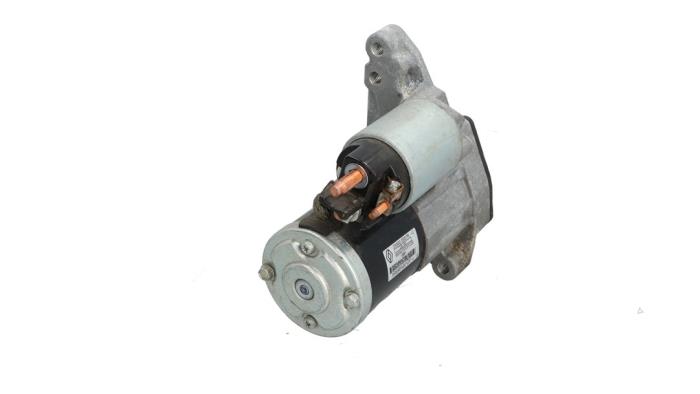 Usagé Démarreur Renault Captur I (2R) 1.2 TCE 16V EDC Prix € 19,00 Règlement à la marge proposé par Automaterialen Ronald Morien B.V.