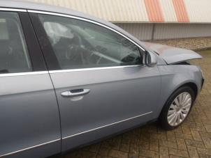 Gebrauchte Tür 4-türig rechts vorne Volkswagen Passat (3C2) 2.0 TDI 16V 140 Preis € 245,00 Margenregelung angeboten von Automaterialen Ronald Morien B.V.